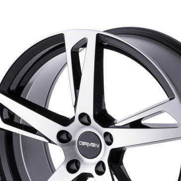 CARMANI 16 Anton black polish