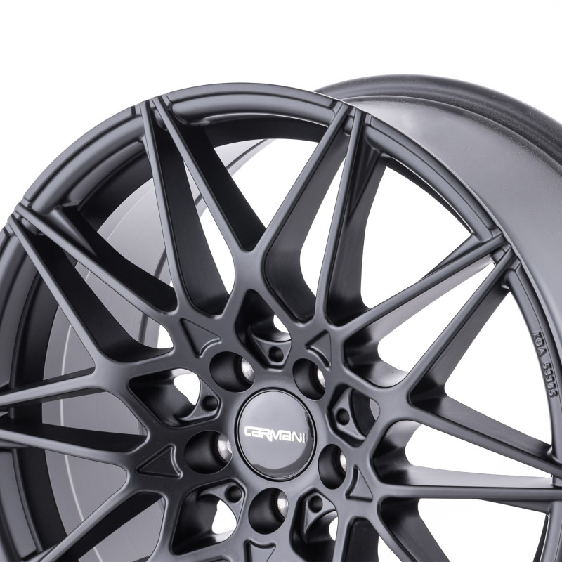 CARMANI 18 Knut black matt