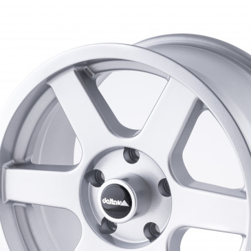 delta4x4 Avventura silver