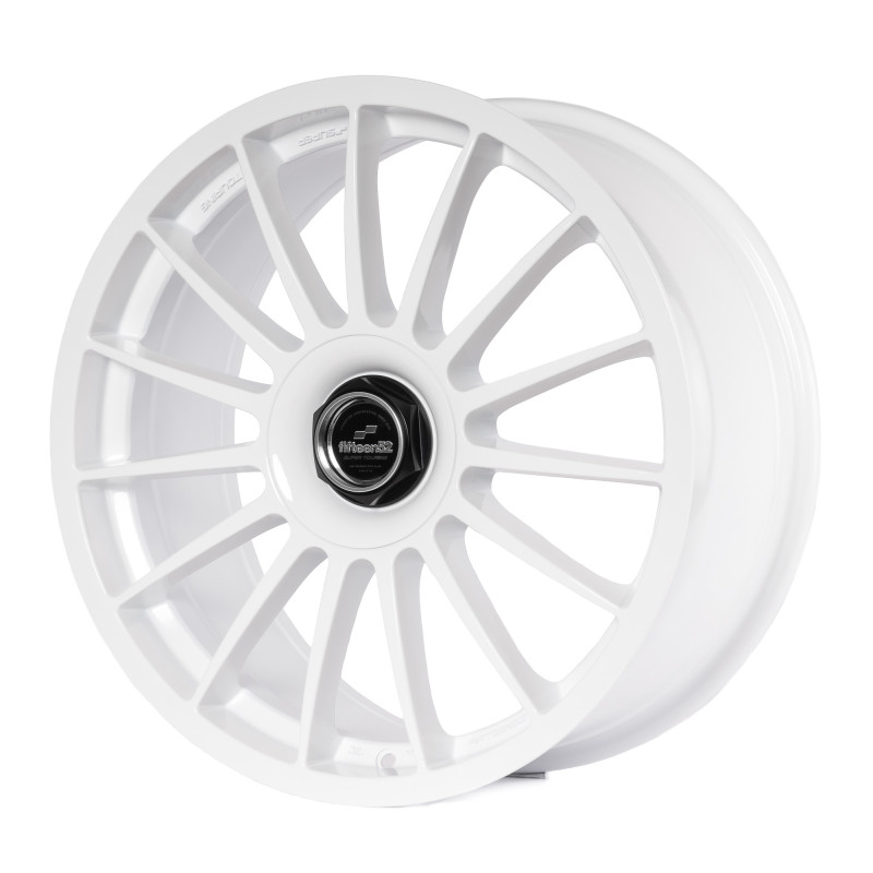 fifteen52 Podium Rally White