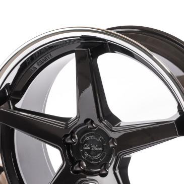 La Chanti Performance LC-P13 Glossy Black / Chrome Lip