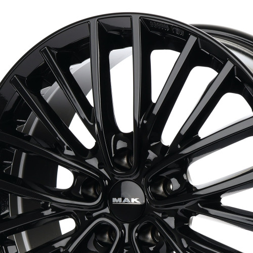 MAK Chelsea Gloss Black