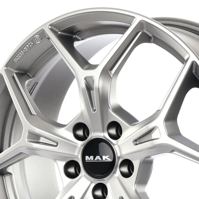 MAK Epica Light Titan