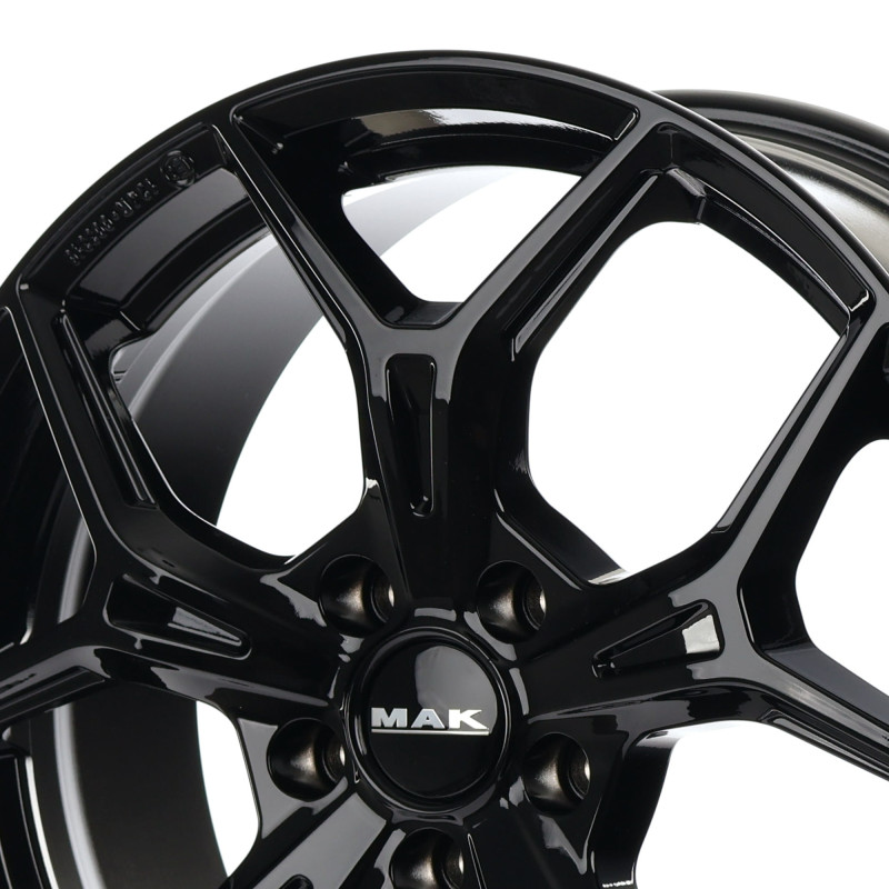 MAK Epica Gloss Black