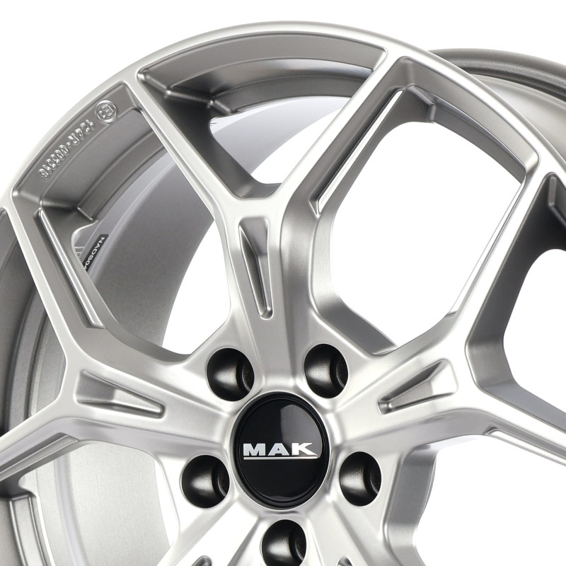 MAK Epica Light Titan
