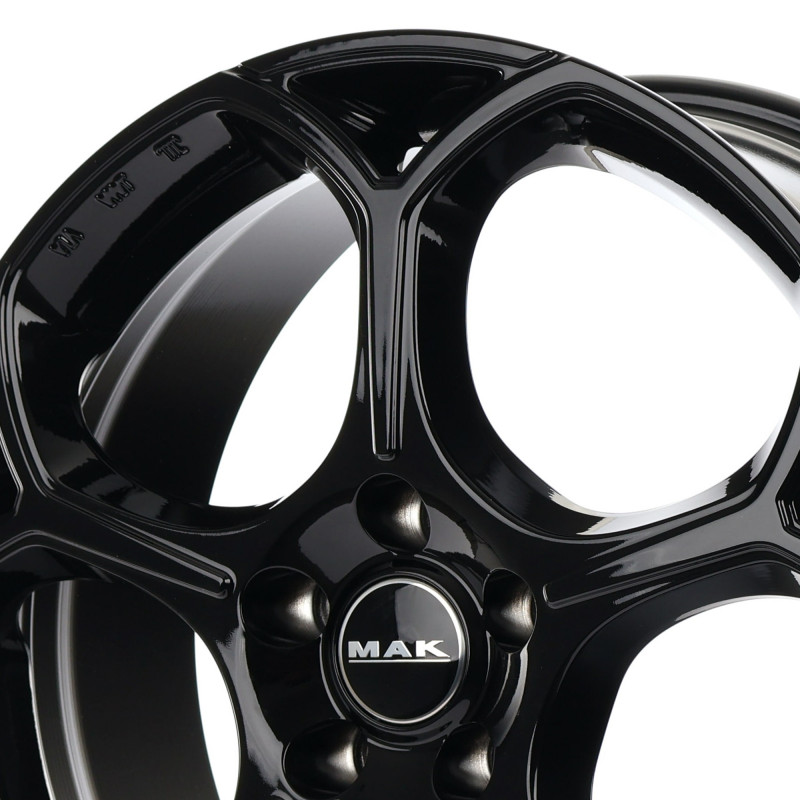 MAK Monza Gloss Black