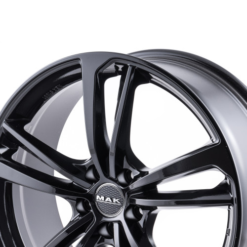 MAK Nurburg Gloss Black