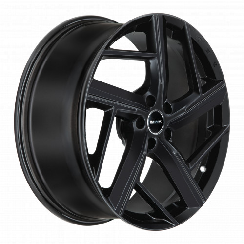 MAK Qvattro Gloss Black