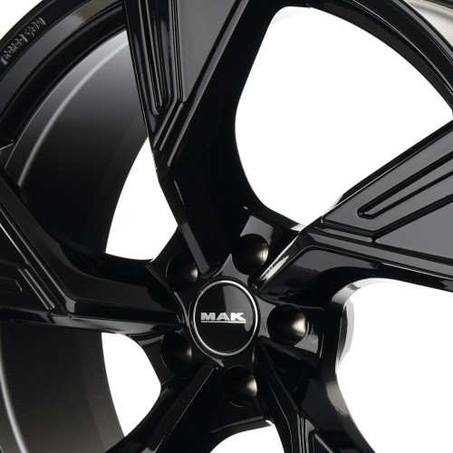 MAK Stark Gloss Black