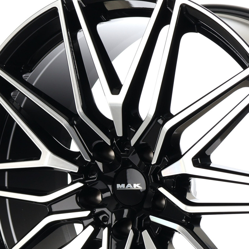 MAK Sturm Black Mirror