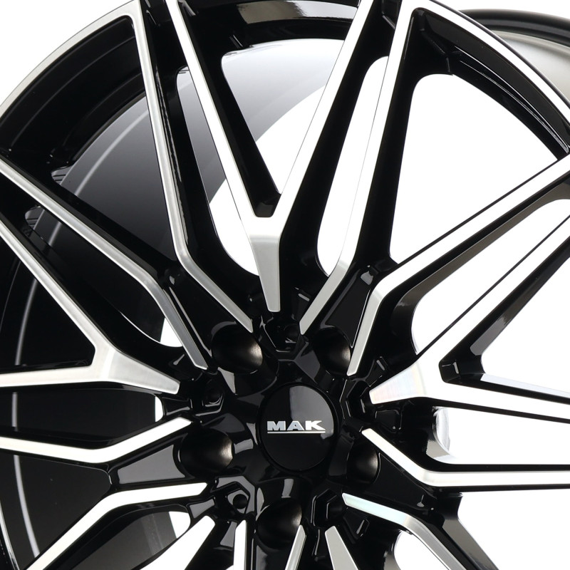 MAK Sturm Black Mirror