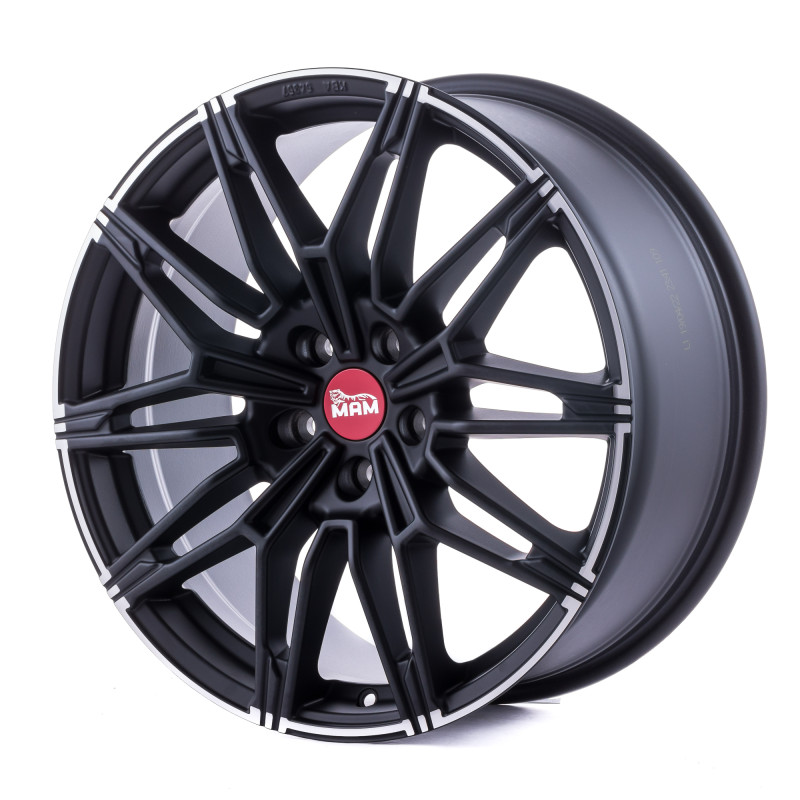 MAM B3N MATT BLACK LIP POLISH