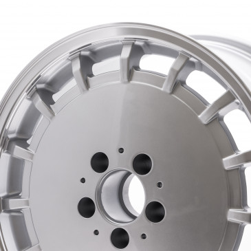 Mercedes - SL Type R107 Wheels and Tyre Packages | velonity.com