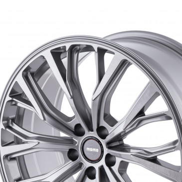 MOMO RF02 titan silver brushed