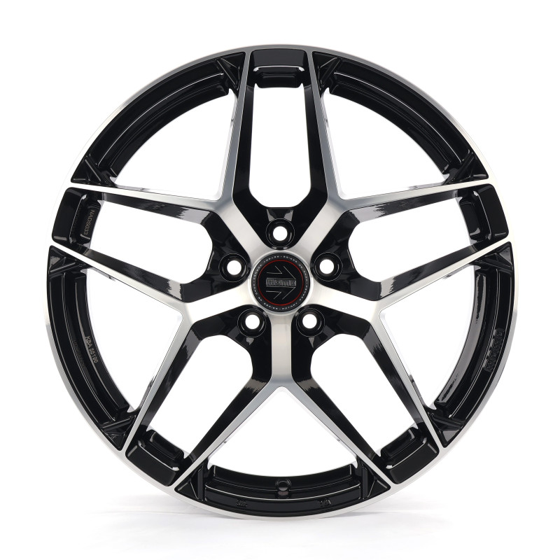 MOMO RF07 Gloss Black Diamond Cut
