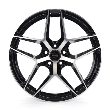 MOMO RF07 Gloss Black Diamond Cut