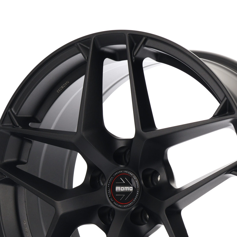 MOMO RF07 Sandblast Black