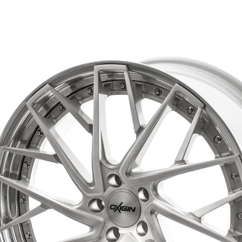 OXFORGED MP5 silver brush, lip polish