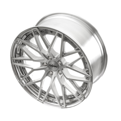 OXFORGED MP6 silver brush, lip polish