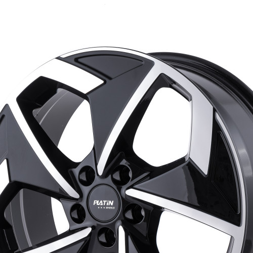 Platin Wheels P 104 schwarz poliert