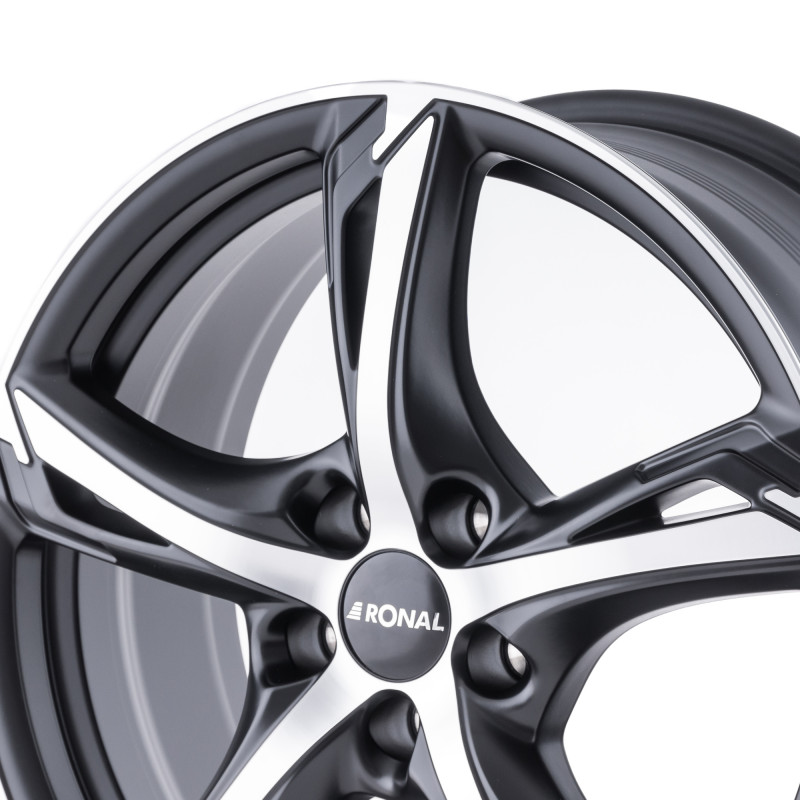 RONAL R62 JETBLACK MATT FRONTKOPIERT