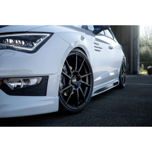 Japan Racing Wheels JR28 Gloss Black Machined