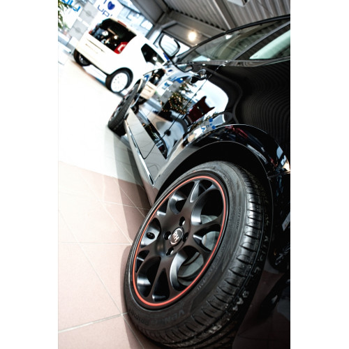 Japan Racing Wheels JR28 Gloss Black Machined